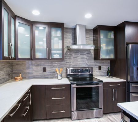 Contemporary kitchen with modern finishes